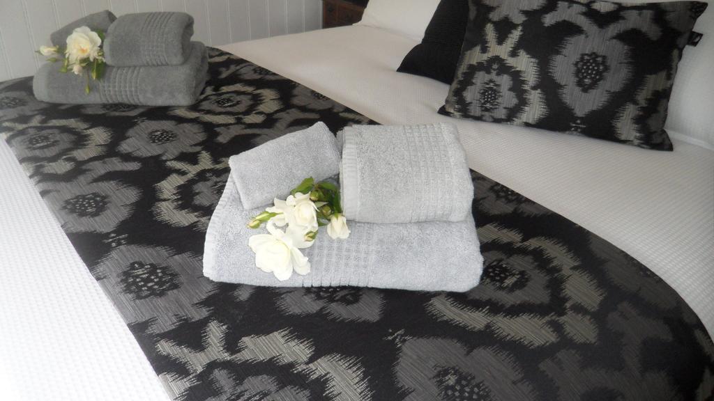Creek Cottage Bed And Breakfast Traralgon Cameră foto
